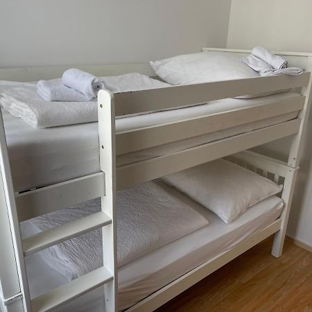 Peaceful Apartment For 4 Виена Екстериор снимка